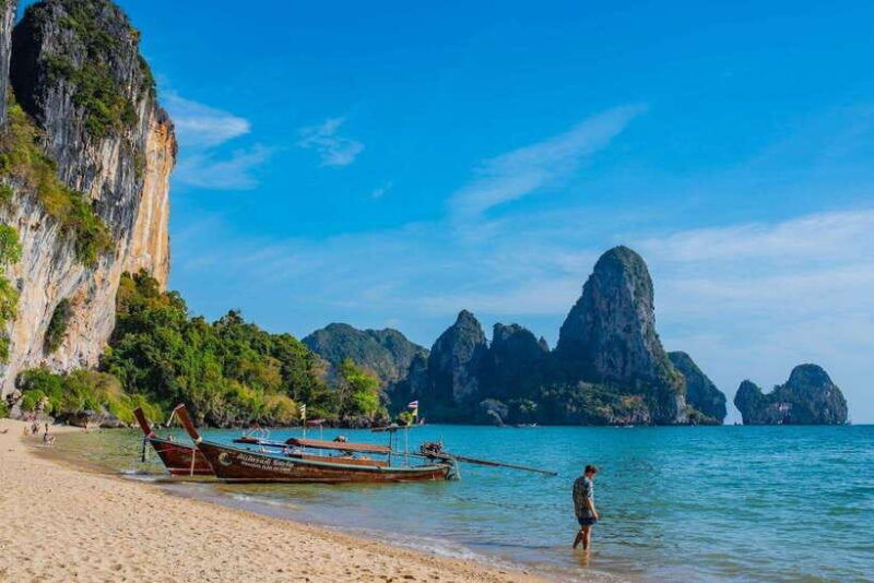 from-hanoi-ha-long-bay-cruise-with-lunch