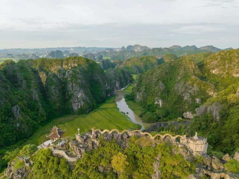 from-hanoi-hoa-lu-tam-coc-mua-cave-full-day-trip