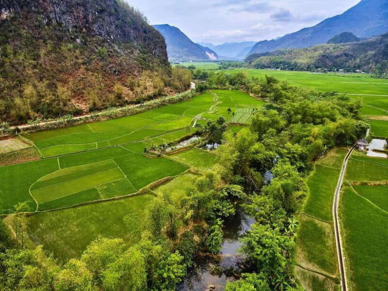 from-hanoi-mai-chau-pu-luong-ninh-binh-4-day-tour