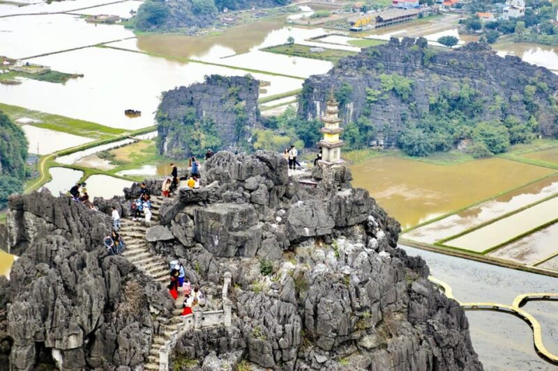 from-hanoi-ninh-binh-2d1n-hoa-lu-bai-dinh-trang-an-hang-mua