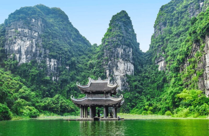 from-hanoi-ninh-binh-bai-dinh-pagoda-trang-an-mua-cave