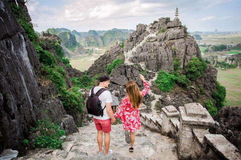from-hanoi-ninh-binh-tam-coc-and-mua-cave-trip-with-lunch