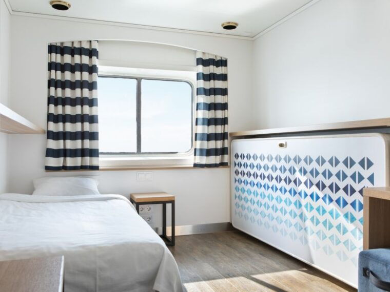 from-helsinki-overnight-cruise-to-stockholm-with-breakfast