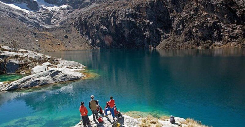 from-huaraz-hiking-in-the-churup-lagoon-private-service