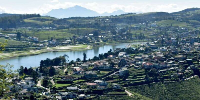 from-kandy-private-guided-hike-to-heeloya