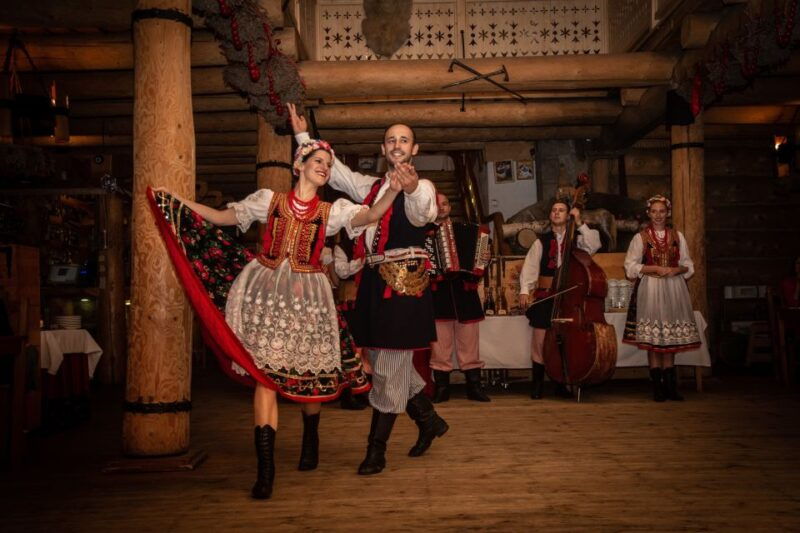 from-krakow-polish-folk-show-with-all-you-can-eat-dinner