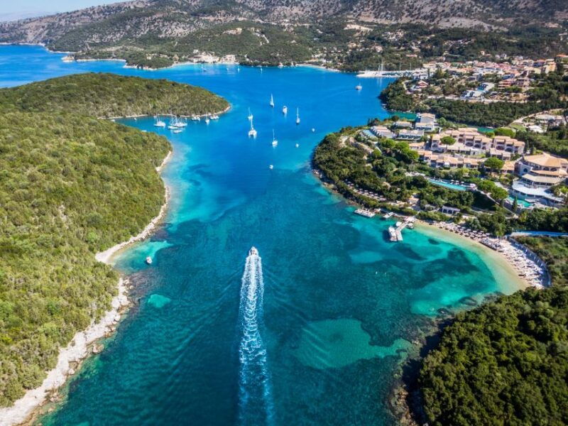 from-lefkimmi-blue-lagoon-and-syvota-village-cruise