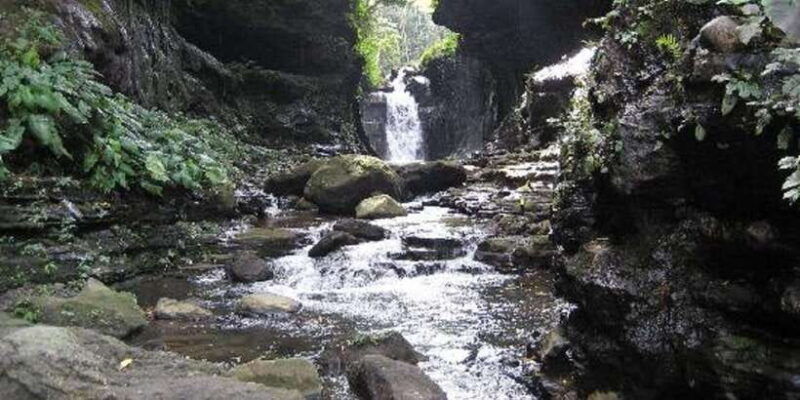 from-manila-day-tour-to-enchanting-hidden-valley