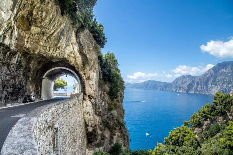 from-naples-transfer-to-amalfi-ravello-with-tour-of-pompeii