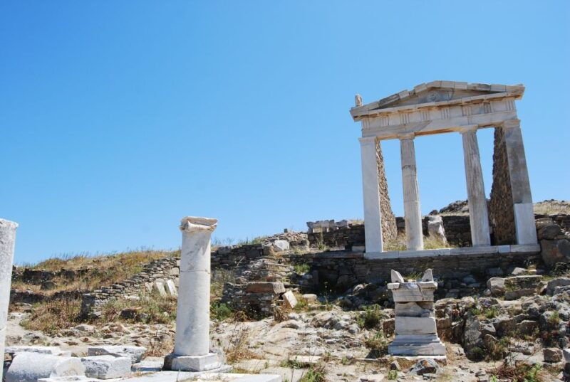 from-naxos-delos-and-mykonos-full-day-boat-trip
