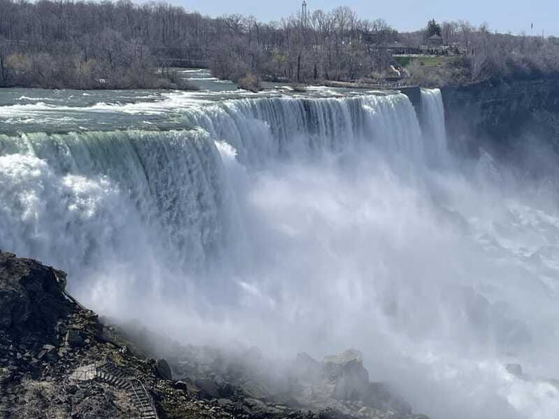 from-nyc-guided-niagara-falls-full-day-trip-2
