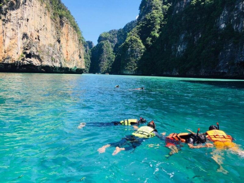 from-phi-phi-half-day-longtail-boat-tour-with-snorkeling