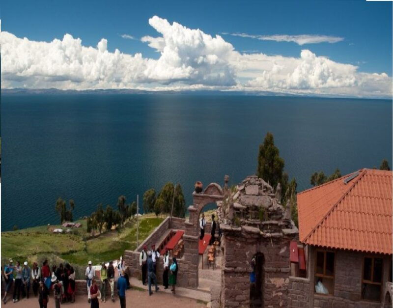 from-puno-visit-taquile-island-and-uros-locals-with-lunch