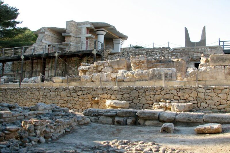 from-rethymno-knossos-palace-and-heraklion-city-day-trip