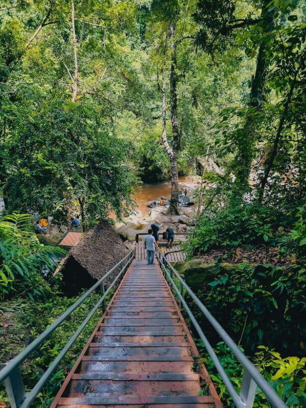 from-siem-reap-phnom-kulen-national-park-trekking-tour-2