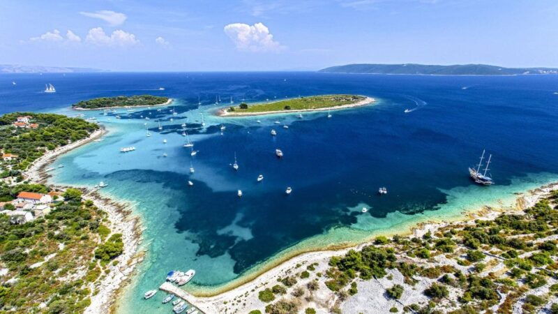from-split-boat-tour-to-blue-lagoon-shipwreck-trogir