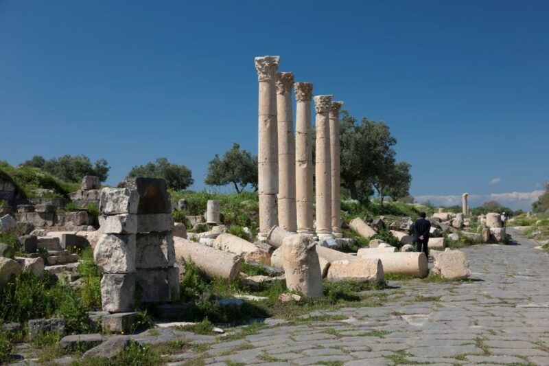 from-thessaloniki-pella-edessa-and-naoussa-full-day-tour