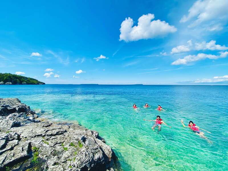from-toronto-bruce-peninsula-guided-hiking-day-trip