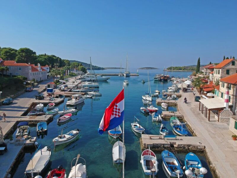 from-trogir-three-islands-half-day-speedboat-tour
