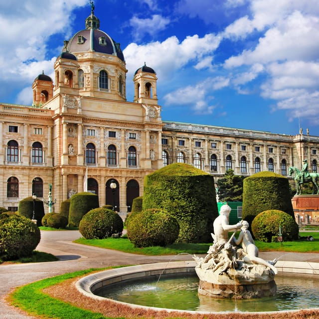 from-vienna-gmunden-hallstatt-salzkammergut-day-tour