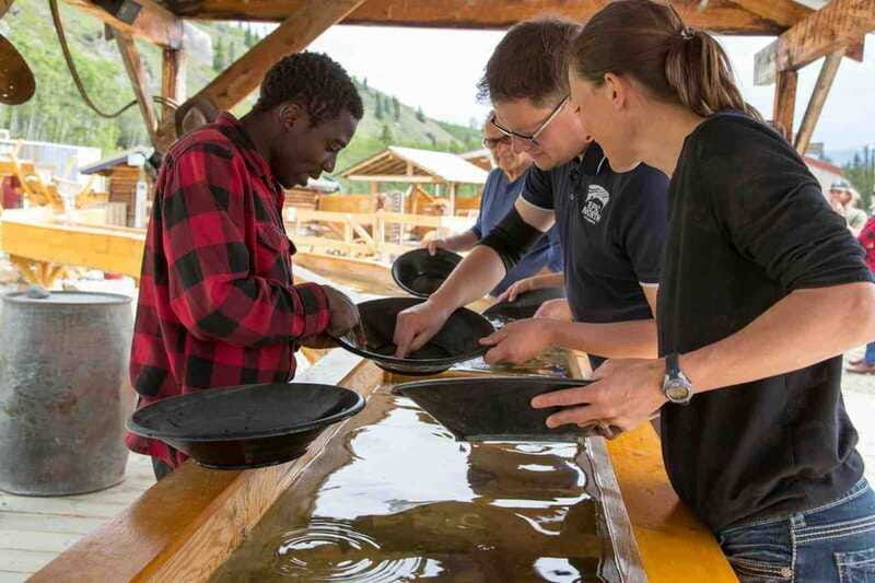 from-whitehorse-klondike-gold-rush-tour-incl-emerald-lake