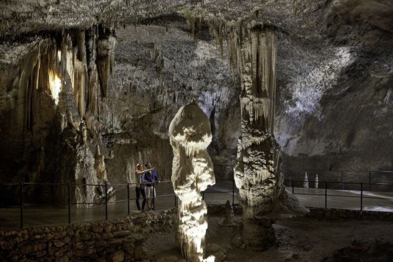from-zagreb-ljubljana-postojna-cave-predjama-castle-tour