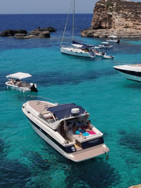 full-day-private-boat-charter-in-malta-comino