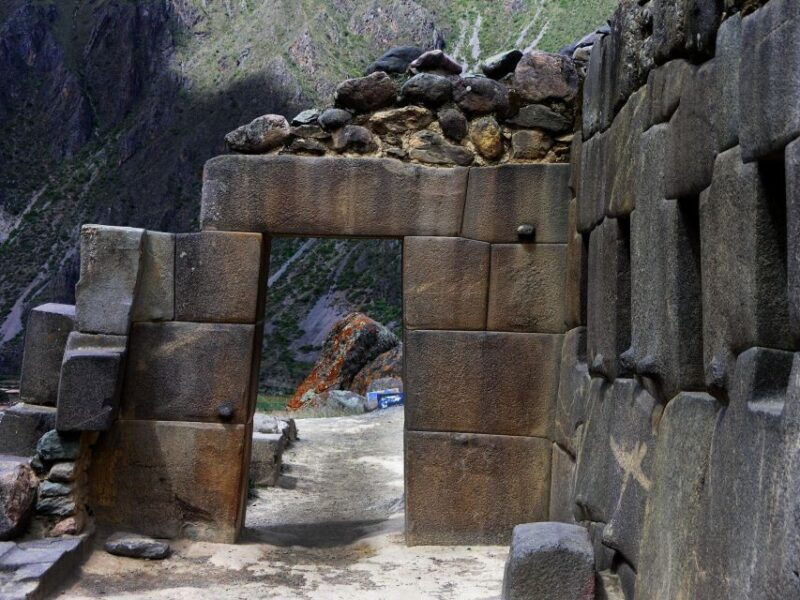 full-day-sacred-valley-with-maras-moray-group-tour