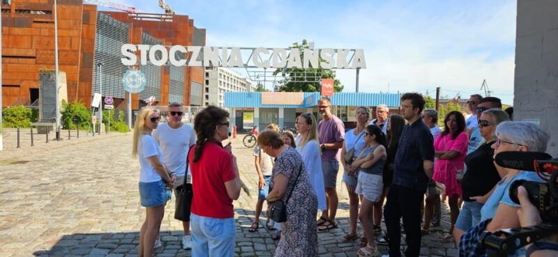 gdansk-european-solidarity-centre-guided-tour-2