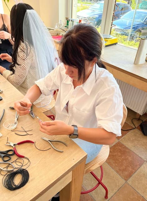 gdansk-jewelry-making-workshop-with-amber
