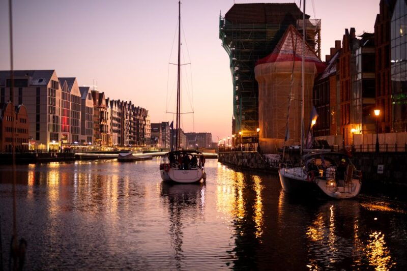 gdansk-motlawa-and-port-yacht-cruise-with-welcome-drink