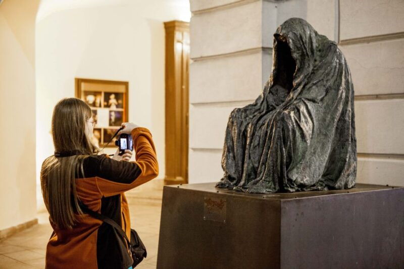 ghost-walking-tour-of-prague