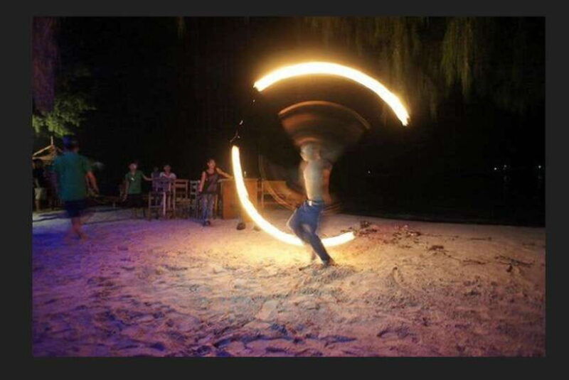 gili-trawangan-experience-the-gili-fireshow-with-cocktail