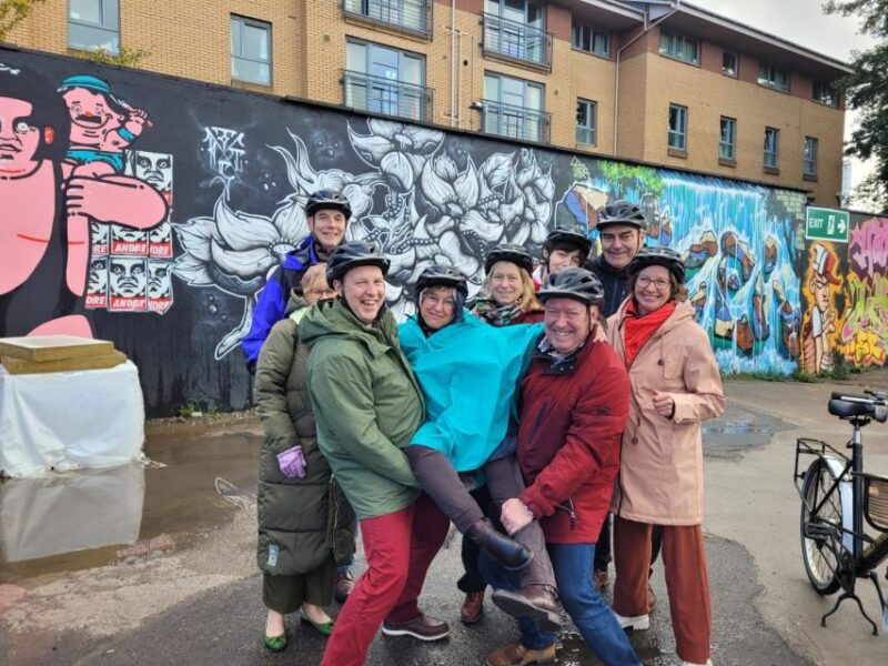 glasgow-city-highlights-guided-bike-tour-with-snacks