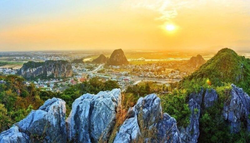golden-bridge-ba-na-hills-marble-mountain-private-tour