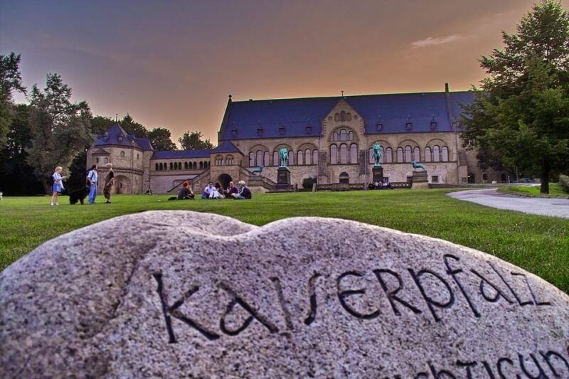 goslar-guided-tour-of-the-imperial-palace
