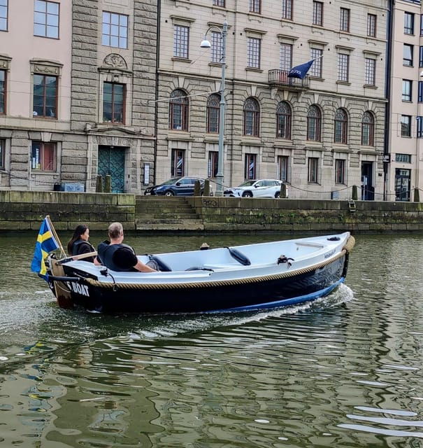 gothenburg-city-center-electric-selfdrive-boat-tour