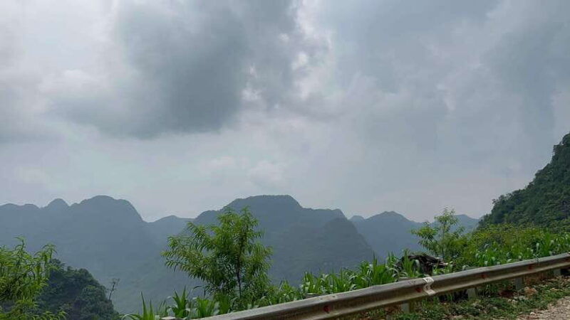 ha-giang-loop-motorbike-adventure-tour-with-easy-rider-4d3n