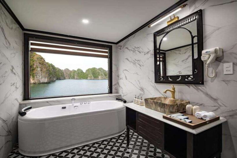 ha-long-3-day-lan-ha-bay-viet-hai-village-5-star-cruises