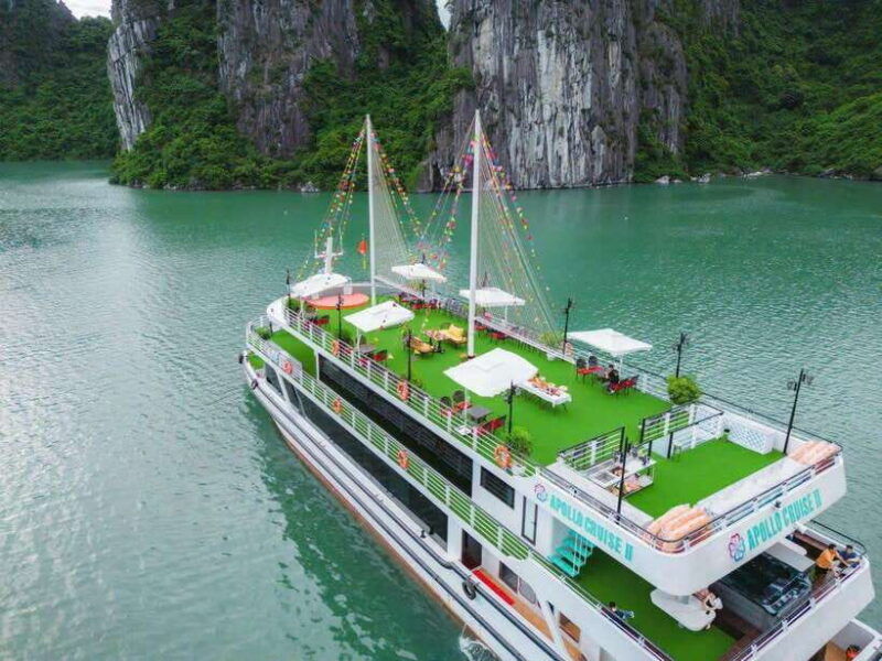 ha-long-bay-deluxe-cruise-kayaking-1-day