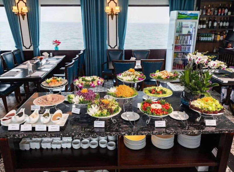 ha-long-bay-luxury-day-cruise-lunch-kayakingsunset-party