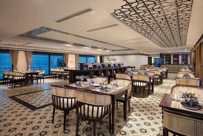 ha-noi-2-days-ha-long-bay-and-lan-ha-bay-cruise-5-stars