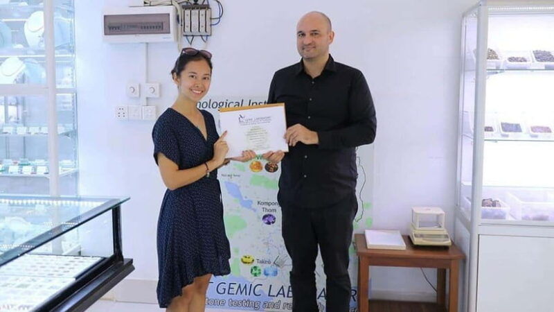 half-day-cambodian-gemology-workshop-from-siem-reap