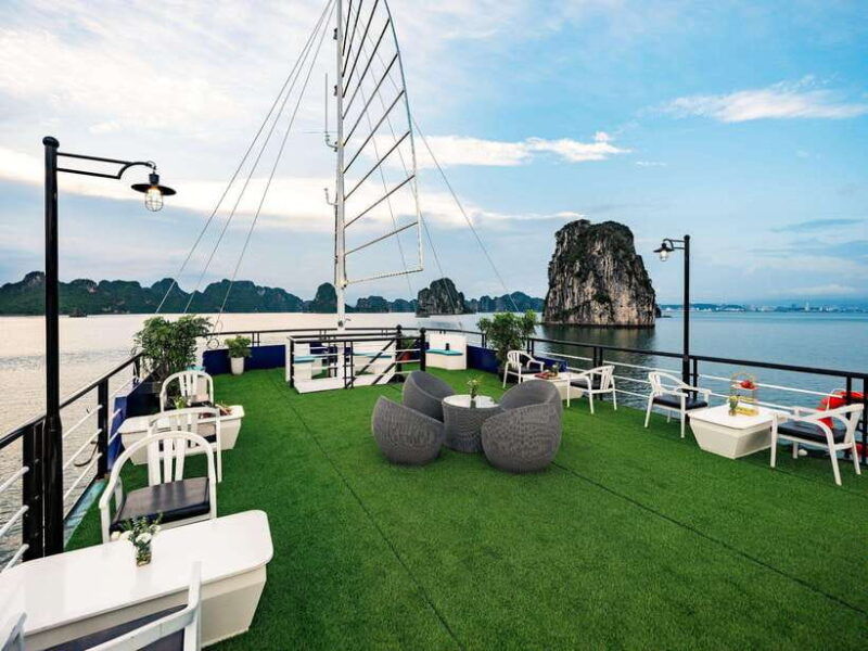 halong-day-cruise-highlights-with-big-small-group-tours