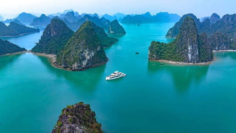 hanoi-luxury-ha-long-cruise-by-super-yacht-with-transfer