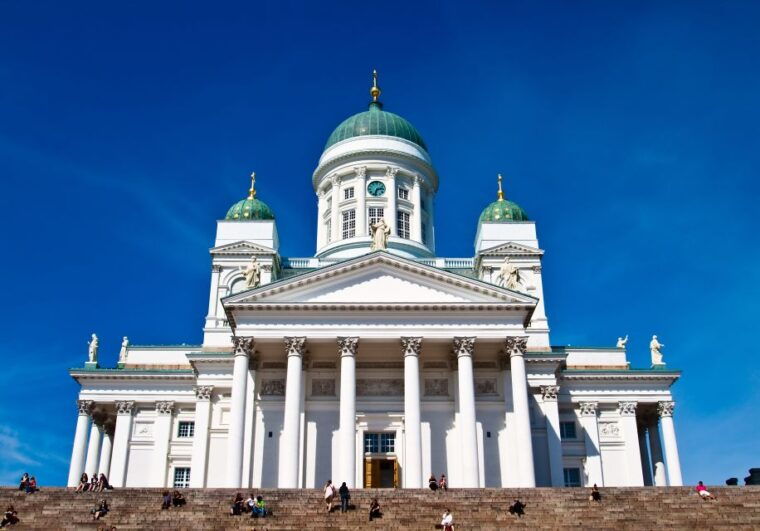 helsinki-city-and-suomenlinna-5-hour-sightseeing-tour