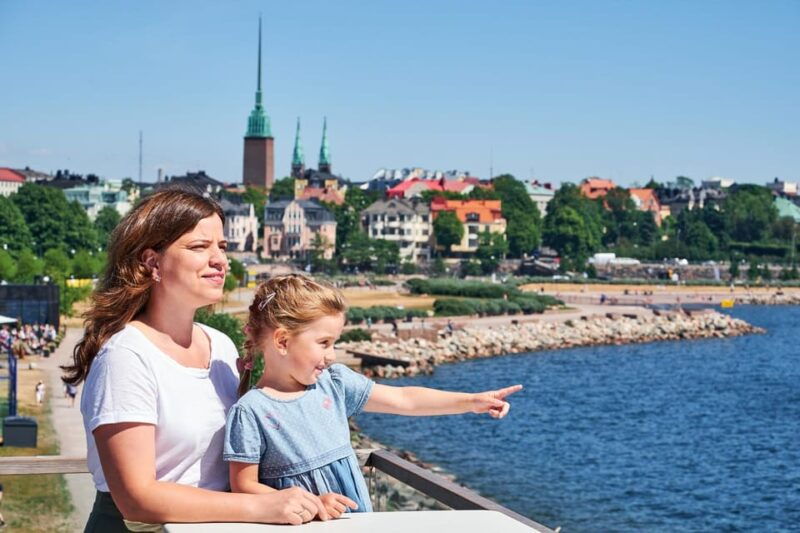 helsinki-old-town-highlights-private-walking-tour
