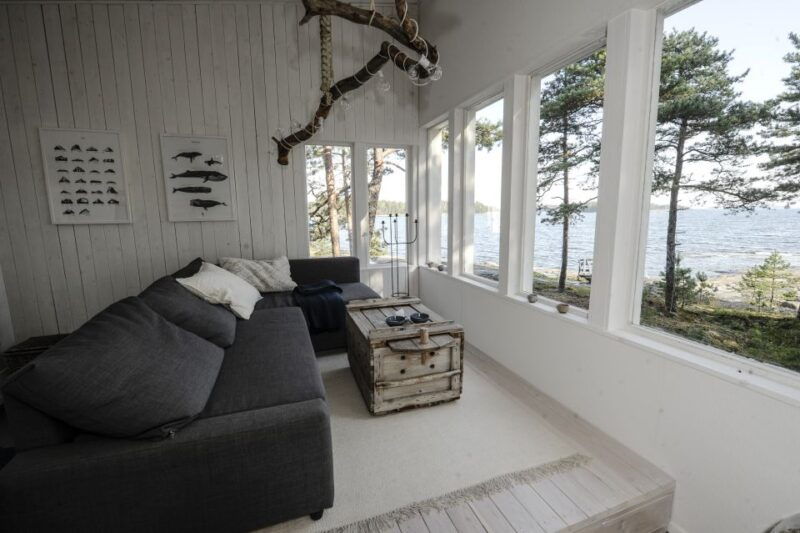 helsinki-rib-tour-to-summer-cottage-with-bbq-and-sauna