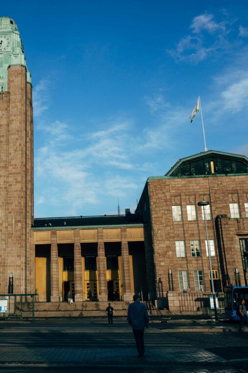 helsinki-walking-tour-with-a-sociologist