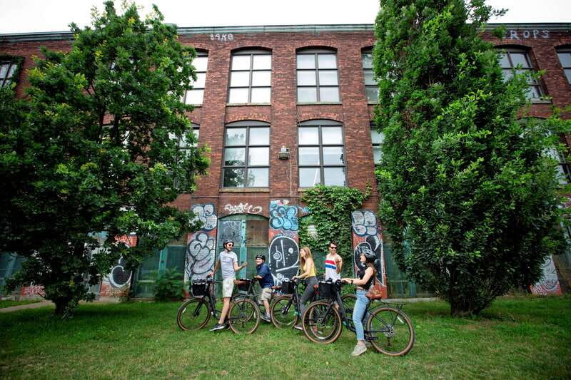 hidden-gems-bike-tour-plateau-mile-end-jean-talon-market